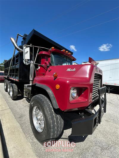1989 Mack DM