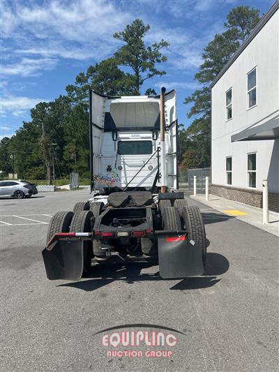 2014 Volvo VNL