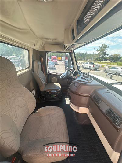2014 Volvo VNL