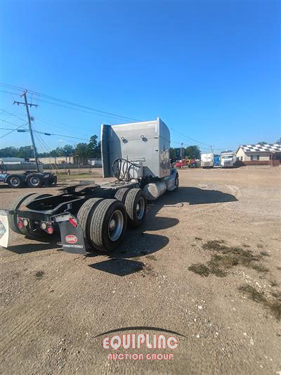 2019 Peterbilt 579 6X4 T/A SLEEPER TRUCK TRAC