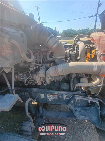 2019 Peterbilt 579 6X4 T/A SLEEPER TRUCK TRAC