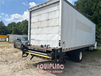 2017 Freightliner M2 106 S/A 26FT BOX TRUCK