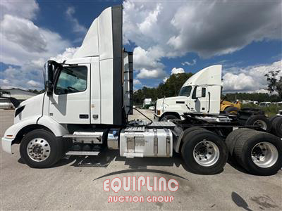 2019 Volvo VNR64T