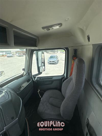 2019 Volvo VNR64T