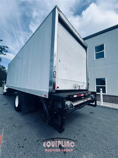 2014 Freightliner M2