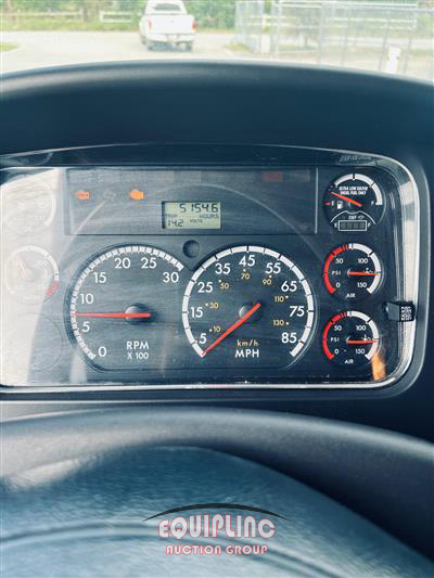 2014 Freightliner M2