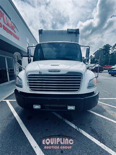 2014 Freightliner M2
