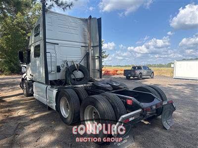 2023 Volvo VNL