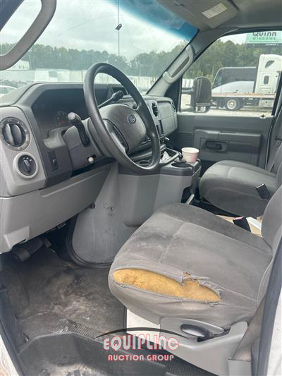 2013 Ford E-350