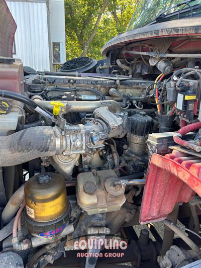 2011 Freightliner M2