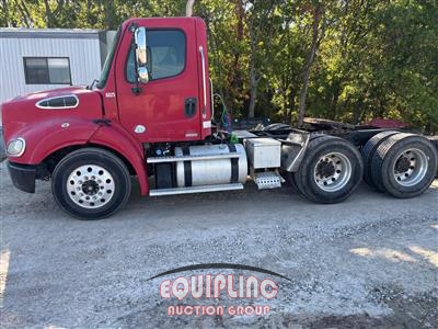 2011 Freightliner M2