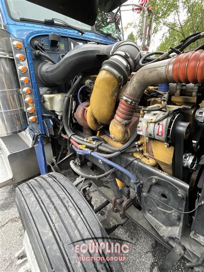 2007 Peterbilt 379 6X4 T/A SLEEPER TRUCK TRAC