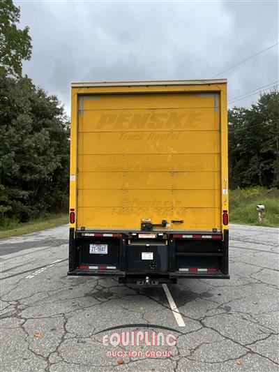 2021 International MV607 4X2 S/A 26FT NON CDL BOX