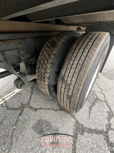 2021 International MV607 4X2 S/A 26FT NON CDL BOX