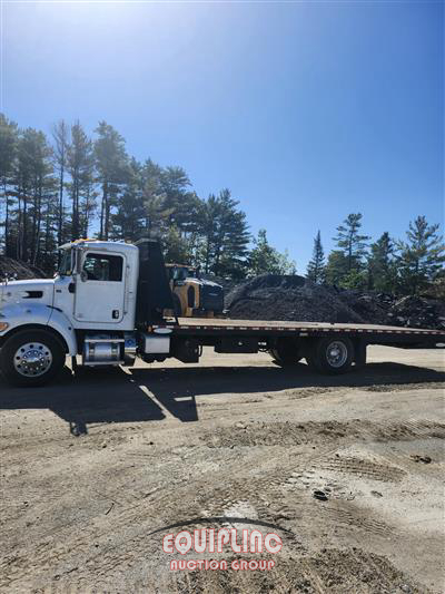 2017 Peterbilt 337 4X2 S/A 26FT LEDWELL HYDRA