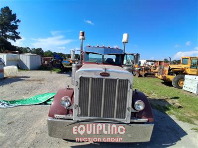 1997 Peterbilt 379 6X4 T/A SLEEPER TRUCK TRAC