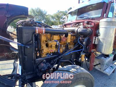 1997 Peterbilt 379 6X4 T/A SLEEPER TRUCK TRAC