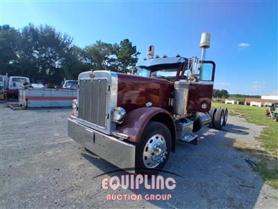 1997 Peterbilt 379 6X4 T/A SLEEPER TRUCK TRAC