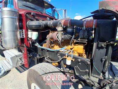 1997 Peterbilt 379 6X4 T/A SLEEPER TRUCK TRAC