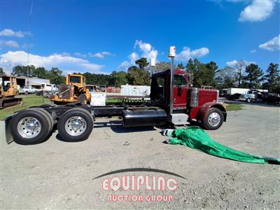 1997 Peterbilt 379 6X4 T/A SLEEPER TRUCK TRAC