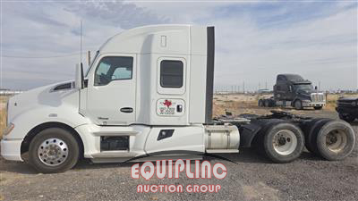 2015 Kenworth T680 6X4 T/A SLEEPER TRUCK TRA