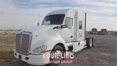 2015 Kenworth T680 6X4 T/A SLEEPER TRUCK TRA
