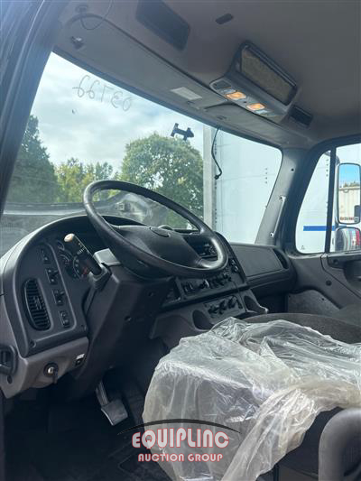 2020 Freightliner M2