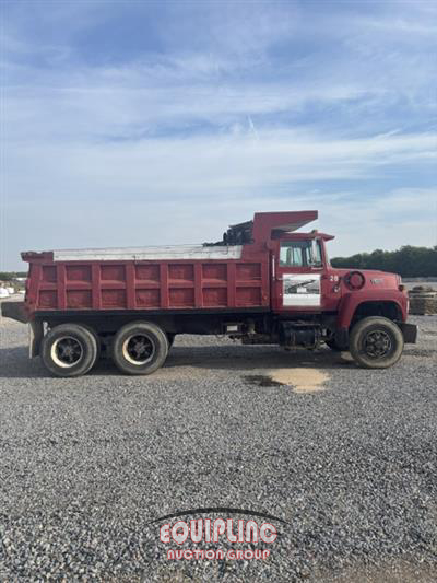 1989 Ford LT8000