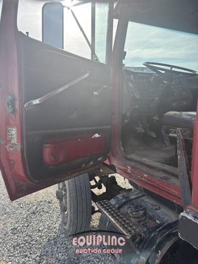 1989 Ford LT8000