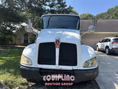 2008 Kenworth T300 4X2 S/A UTILITY SLEEPER W