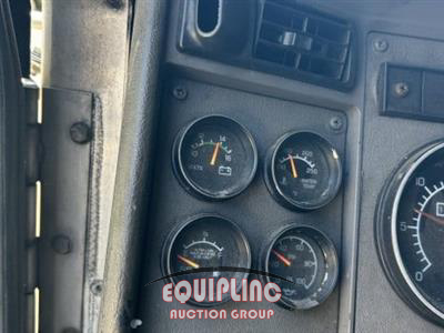 2008 Kenworth T300 4X2 S/A UTILITY SLEEPER W