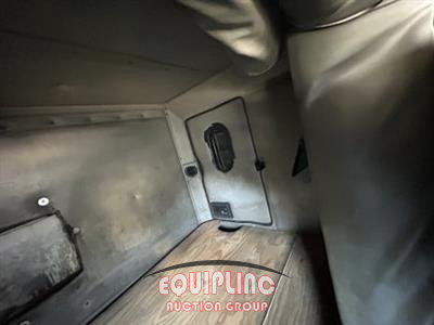 2008 Kenworth T300 4X2 S/A UTILITY SLEEPER W