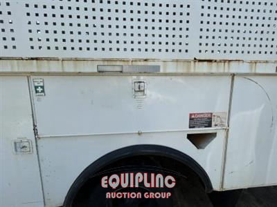 2008 Kenworth T300 4X2 S/A UTILITY SLEEPER W