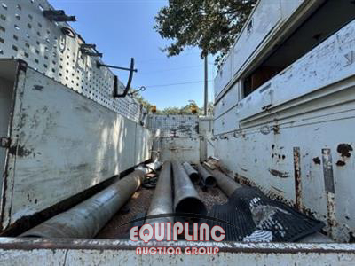2008 Kenworth T300 4X2 S/A UTILITY SLEEPER W