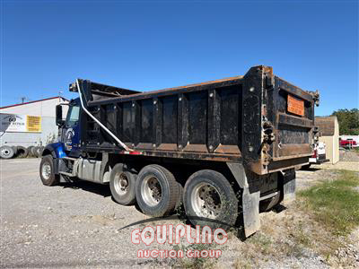 2017 Volvo VHD