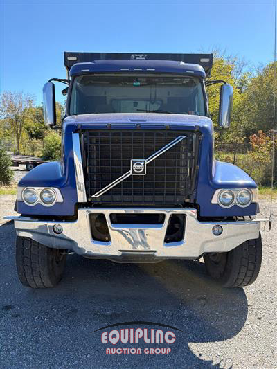 2017 Volvo VHD