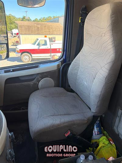 2017 Volvo VHD
