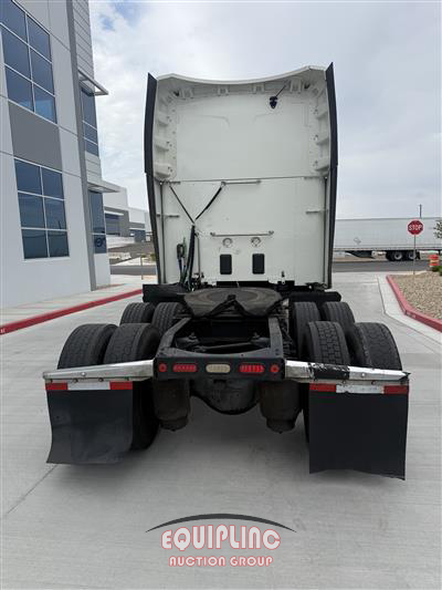 2019 Peterbilt 579 6X4 T/A SLEEPER TRUCK TRAC