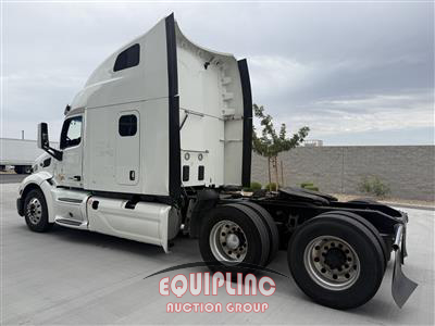 2019 Peterbilt 579 6X4 T/A SLEEPER TRUCK TRAC