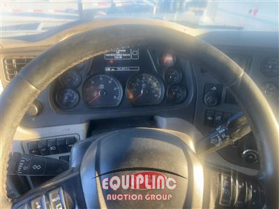 2020 Peterbilt 567 TRI/A DUMP TRUCK 