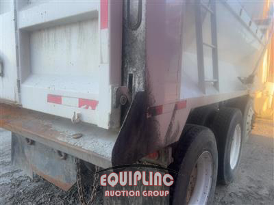 2020 Peterbilt 567 TRI/A DUMP TRUCK 