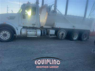 2020 Peterbilt 567 TRI/A DUMP TRUCK 