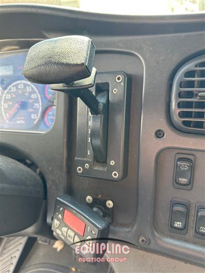 2014 Freightliner M2