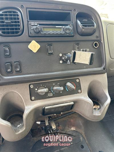 2014 Freightliner M2