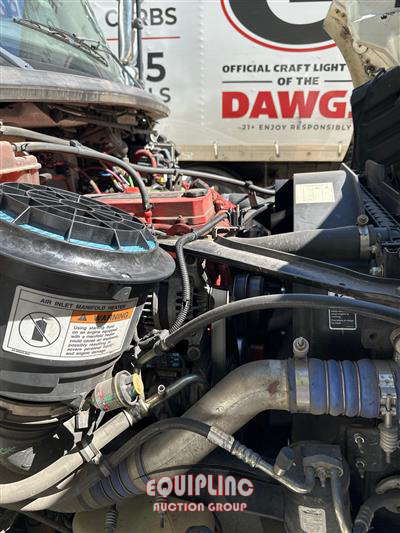 2015 Freightliner M2