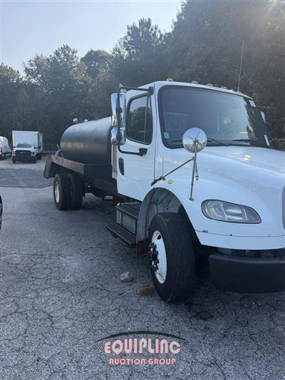 2019 Freightliner M2 106 4X2 S/A PUMP TRUCK