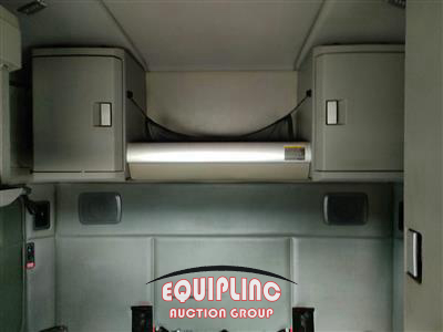 2017 Kenworth T680 6X4 T/A SLEEPER TRUCK TRA
