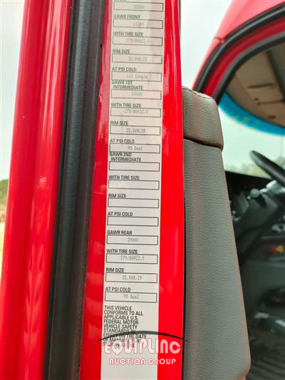 2017 Kenworth T680 6X4 T/A SLEEPER TRUCK TRA