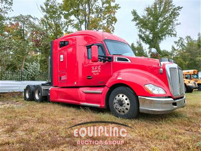 2017 Kenworth T680 6X4 T/A SLEEPER TRUCK TRA