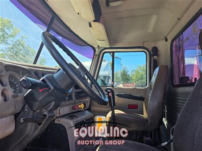 2003 Mack CH613 TRI/A DAY CAB TRUCK TRAC